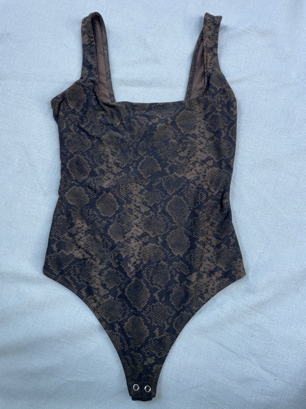 Good American Square Neck Tank bodysuit Brown & Black Snake Print - Picture 3 of 16